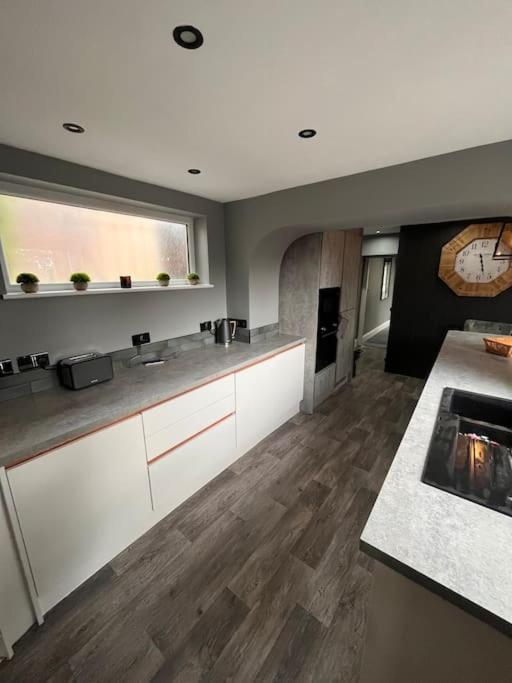 Holiday home Modern 2 Bedroom Private Detached Cottage *