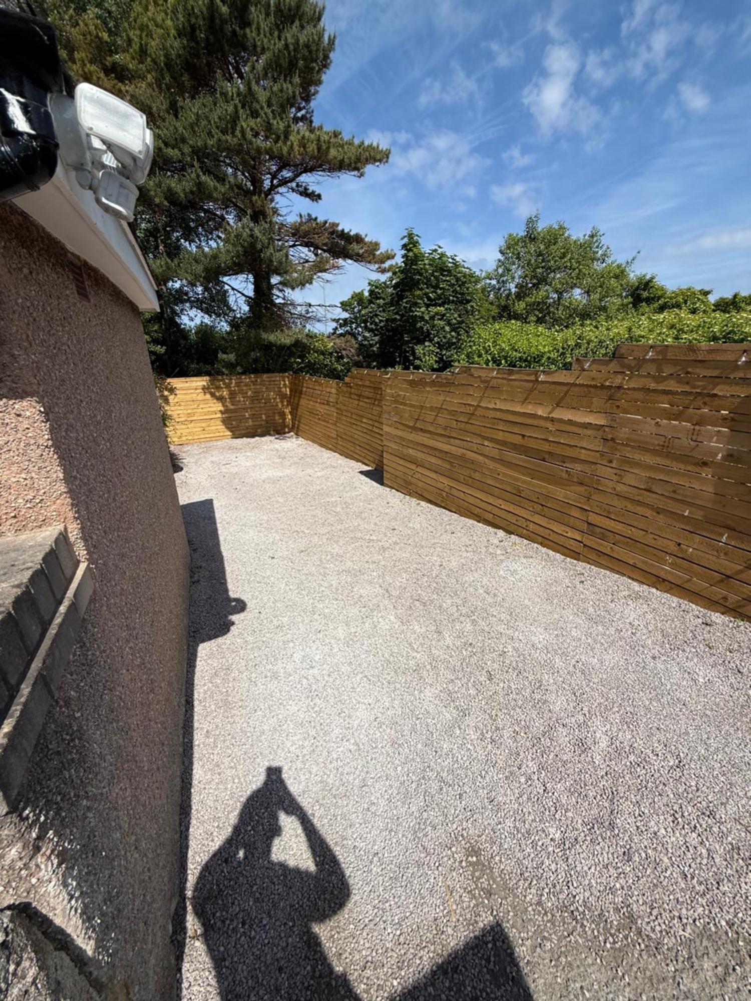 Modern 2 Bedroom Private Detached Cottage *