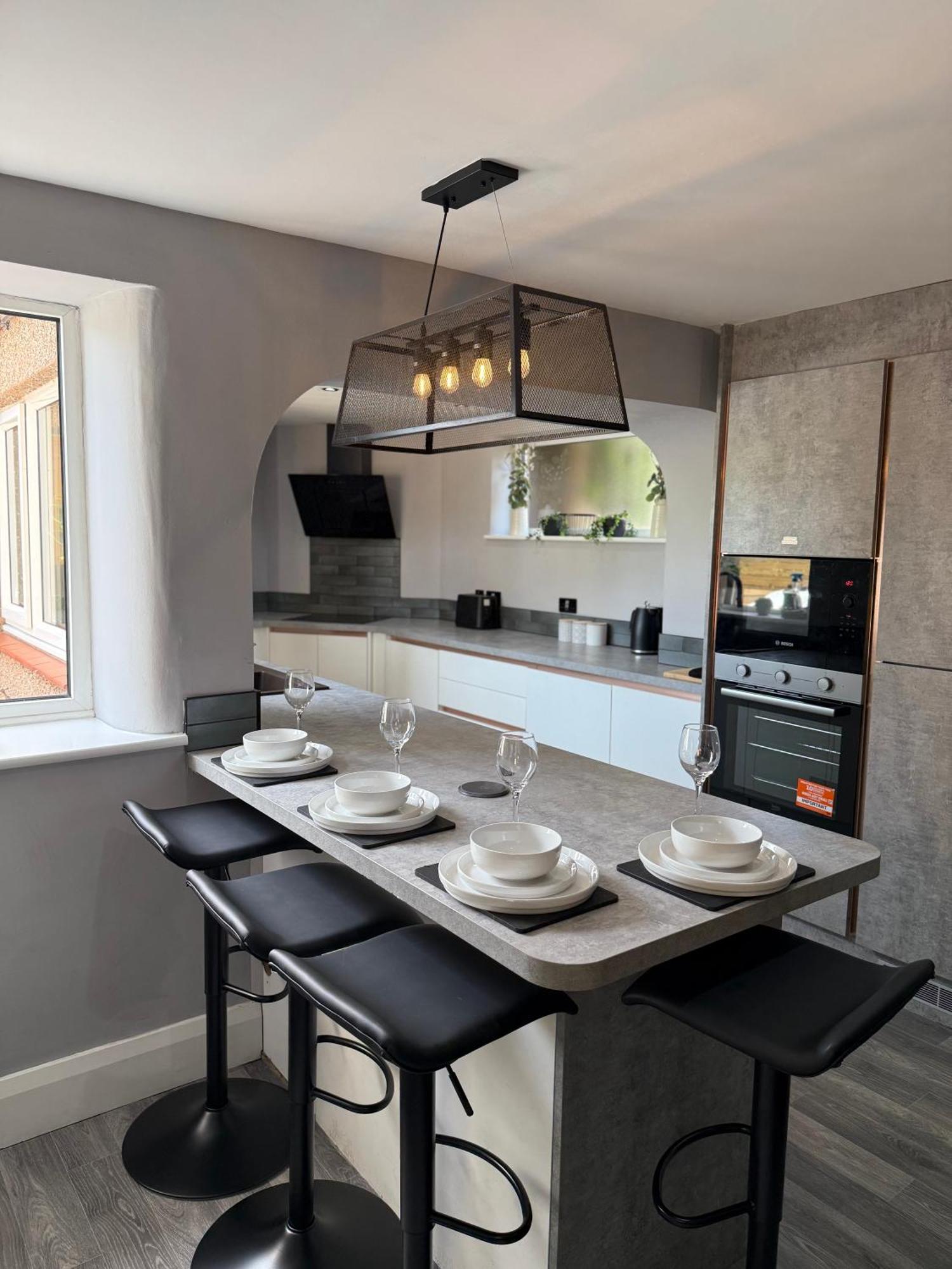 Modern 2 Bedroom Private Detached Cottage Llanddulas