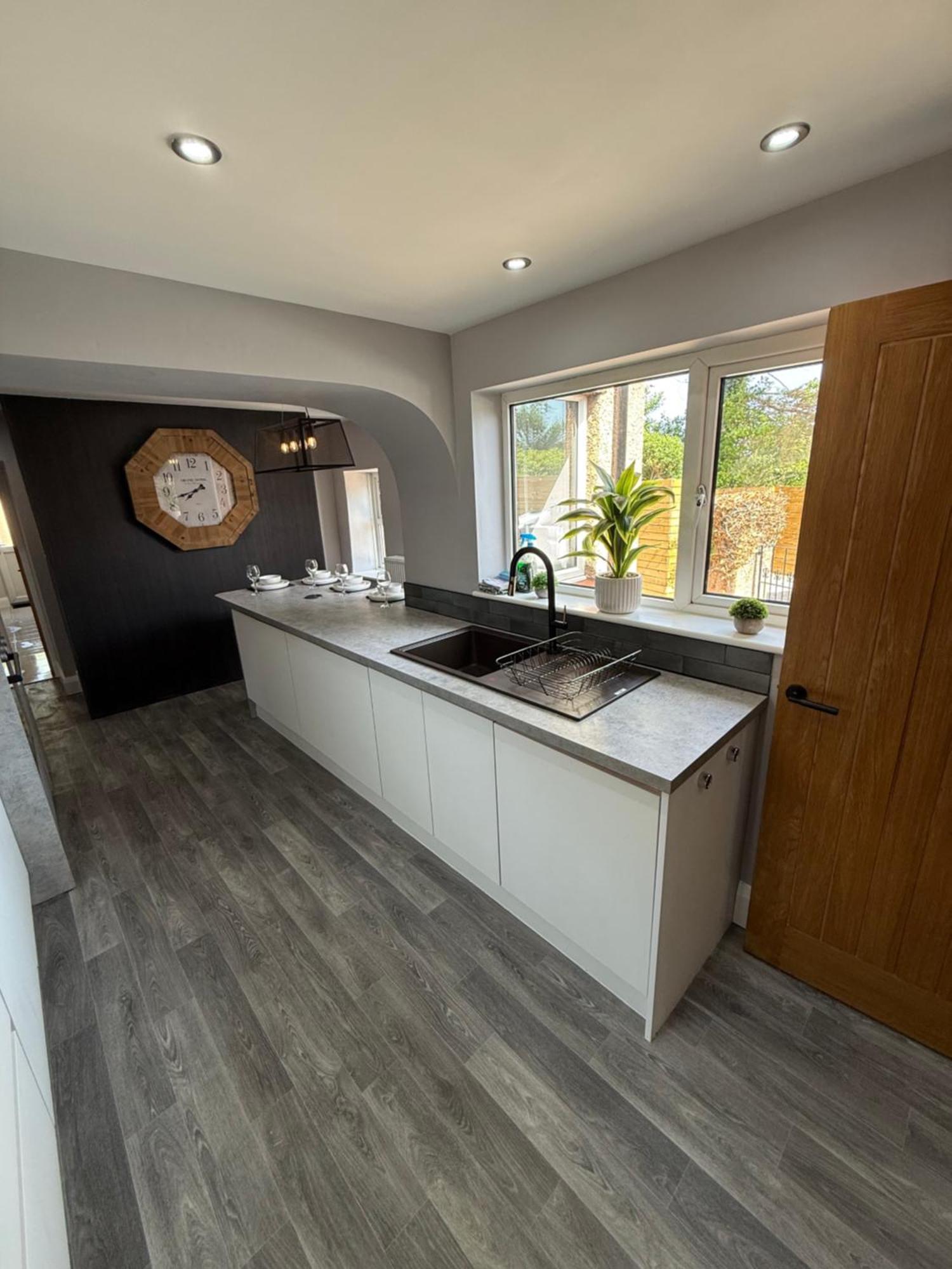 Modern 2 Bedroom Private Detached Cottage * Llanddulas